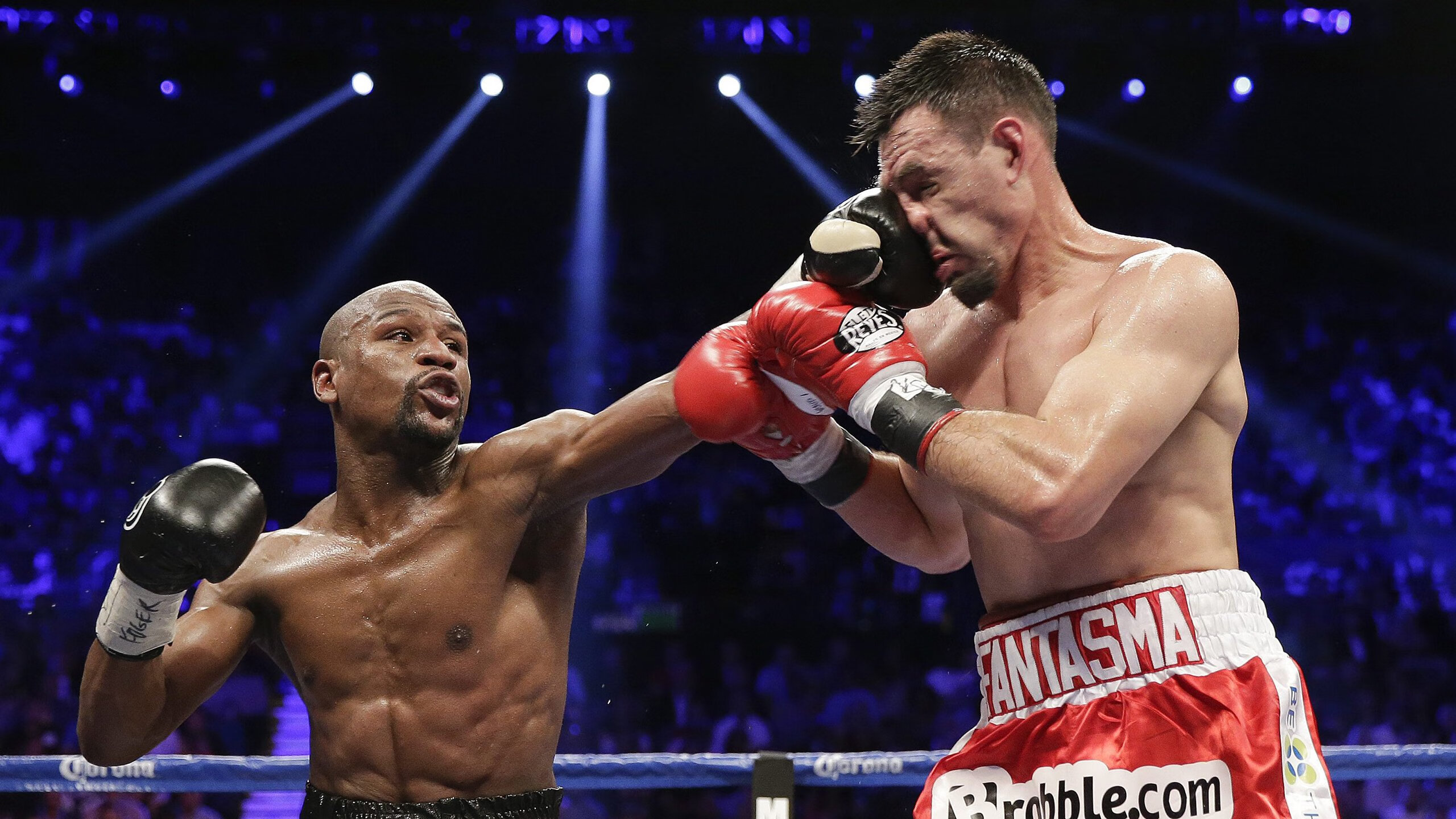 九游APP-“马科斯·莫奇的灵活防守与精准突破，为阿根廷美洲狮队铺平胜利之路”